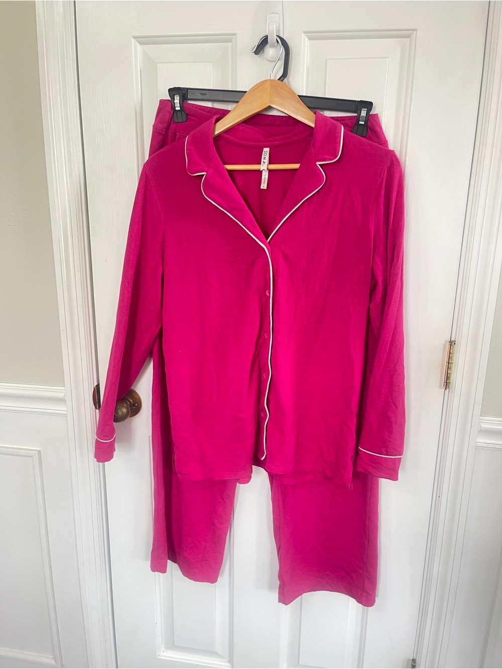 Soma Women’s Cool Nights Fuschia Pink Long Sleeve Pajamas Medium
